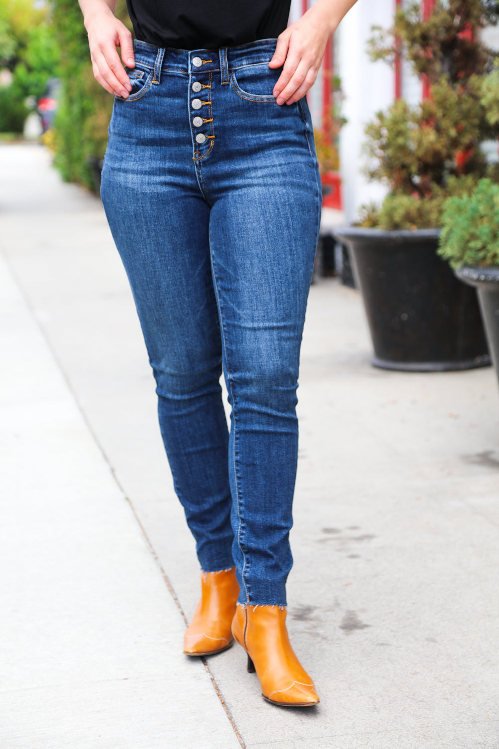 Judy Blue Stand Out Dark Denim High Rise Skinny Fit Button Fly Jeans